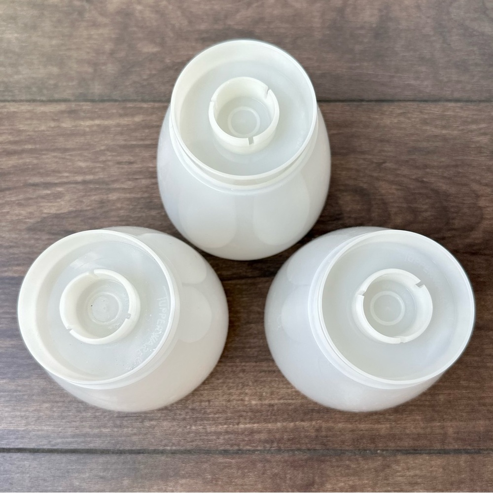 Tupperware 3-piece Condiment Caddy with Lids - Picture 5 of 13
